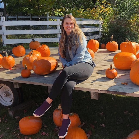 Meet your Posher, Maddie - Picture 14 of 15